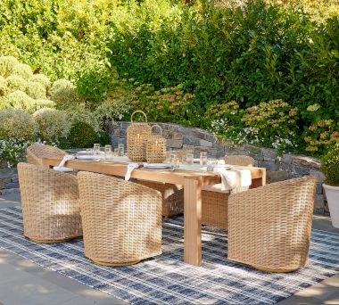 Huntington Malibu Outdoor Dining