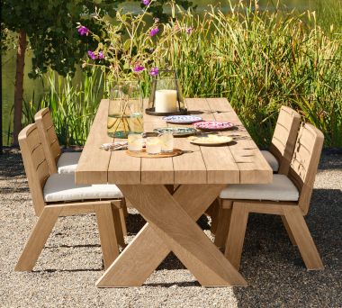 Modern Farmhouse Outdoor Dining