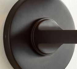 Everett Metal Sconce (9")