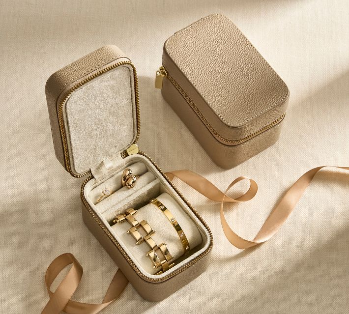 Quinn Travel Watch Case | Pottery Barn