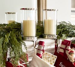 Open Box: Hurricane Stocking Holder