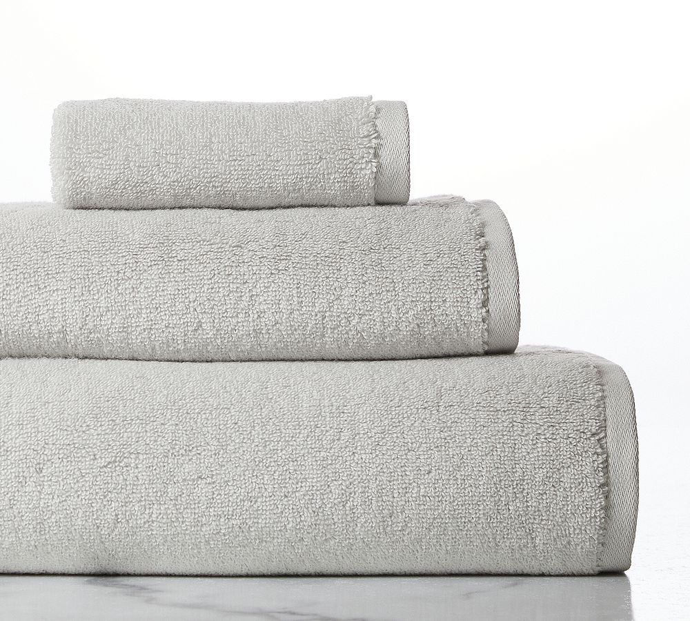Dream Bath Towel - Light Gray