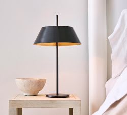 Dawson Metal Table Lamp (20")