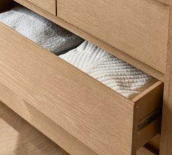 Townes 8-Drawer Dresser (64")