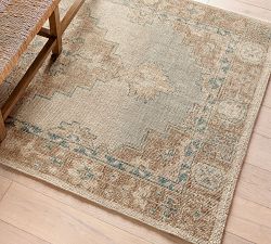 Finn Hand-Knotted Wool Rug