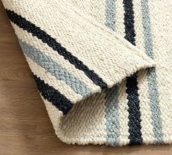 Bennett Handwoven Jute Rug