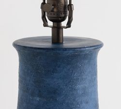 Cade Ceramic Table Lamp (26")