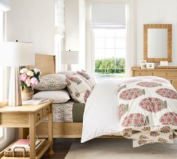 Summerville Nightstand (32")