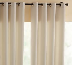 Outdoor Grommet Curtain