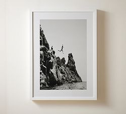 Faraglioni Jump by Leco Moura