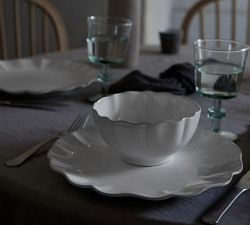 Rosa Stoneware 16-Piece Dinnerware Set