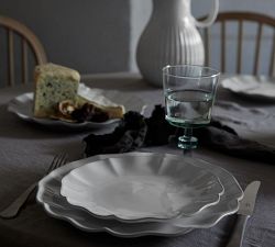 Rosa Stoneware 16-Piece Dinnerware Set