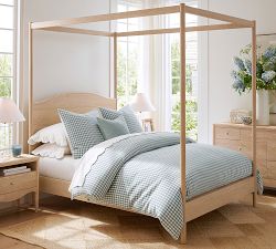 Winslet Canopy Bed
