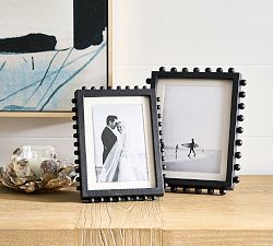 Dot Frames