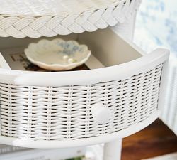 LoveShackFancy Willa Round Nightstand (20")