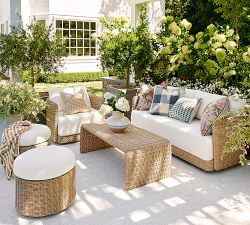 Huntington Wicker Petite Swivel Outdoor Ottoman (21")