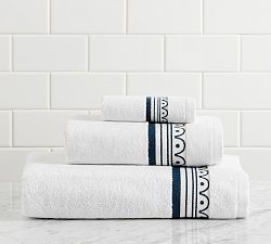 Mark D. Sikes Pixie Scallop Towel