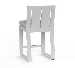 Canva Metal Outdoor Bar &amp; Counter Stools