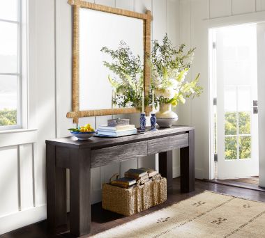 Folsom Malibu Entryway