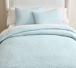 Open Box: Belgian Flax Linen Handcrafted Quilt, King/Cal. King - Sea Breeze