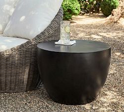 Tempo Concrete Round Outdoor Side Table (24")