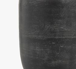 Bayard Metal Round Outdoor Accent Table (16")