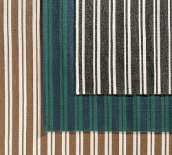Pelia Handwoven Outdoor Performance Rug