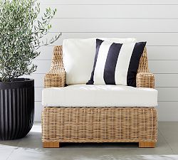 Huntington Wicker Slope Arm Outdoor Lounge Chair