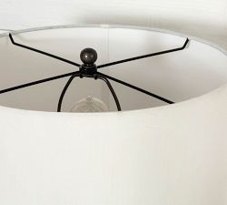 Jasia Metal Table Lamp (23")