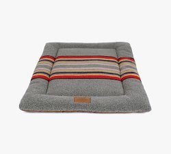 Pendleton® Vintage Camp Comfort Cushion Pet Bed