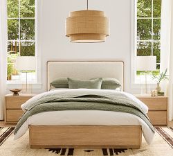 Aria Glass Table Lamp (31")