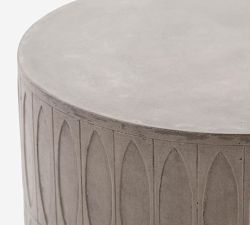 Woolf Concrete Round Outdoor End Table (20")