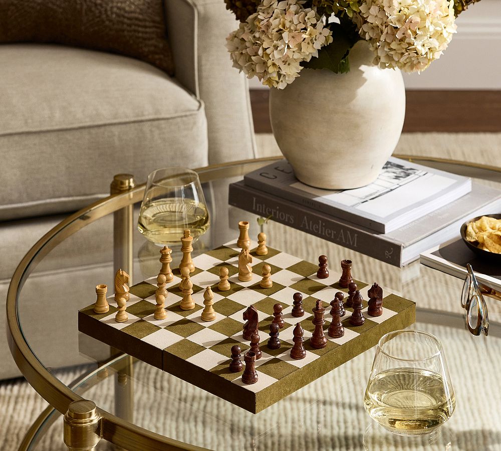 Davenport Chess Set