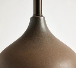 Theo Ceramic Table Lamp (25")