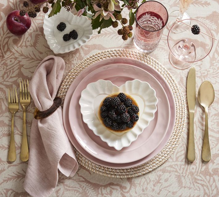 Heirloom Scalloped Heart Stoneware Appetizer Plates - Set of 4