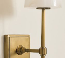 Pearson Alabaster Sconce (18")