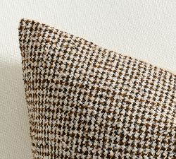 Bellmont Houndstooth Pillow Cover