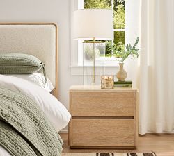 Aria Glass Table Lamp (31")