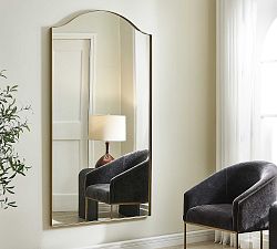 Caroline Mirror