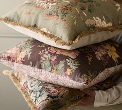 Hound Fringe Pillow Cover