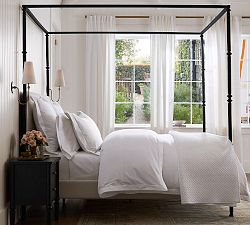 400-Thread-Count Sateen Quilt