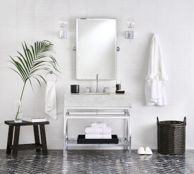 Clarence Vintage bathroom 