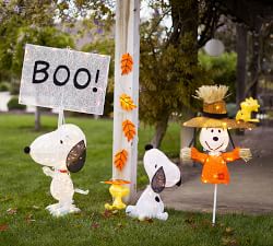 Peanuts™ Lit Snoopy™ With Boo Sign