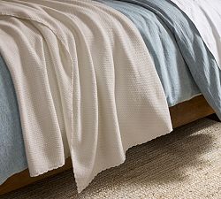Mini Scallop Edge Blanket