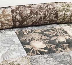 Cordelia Toile Reversible Quilt
