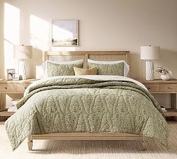 Francesca Paisley Quilt