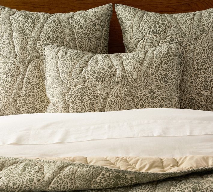 Francesca Paisley Quilt | Pottery Barn