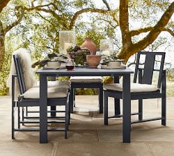 Indio Metal Extendable Outdoor Dining Table (60"-86")
