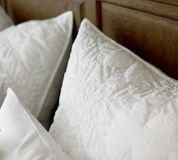 Karly Snowflake Coverlet