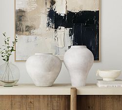 Naudia Round Concrete Vase